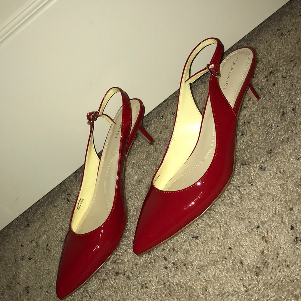 Tahari Red Small Heels